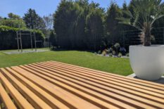 Holzterrasse im Garten von Rüdiger Alex Garten- und Landschaftsbau